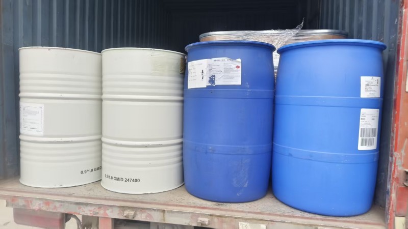 陶氏丙二醇和遠(yuǎn)東聯(lián)聚乙二醇400發(fā)貨.jpg