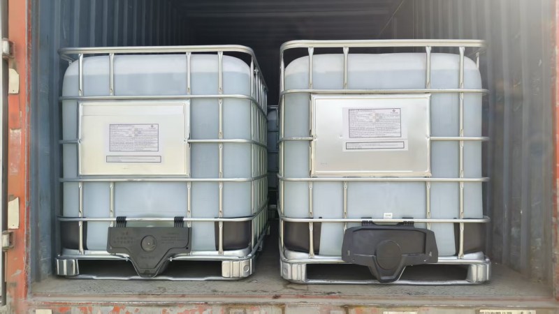 泰金甘油噸桶裝的發(fā)貨現(xiàn)場(chǎng).jpg 泰金甘油噸桶裝的發(fā)貨現(xiàn)場(chǎng).jpg