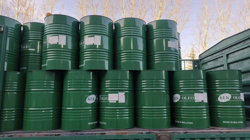 KLK甘油發(fā)貨現場.jpg KLK甘油發(fā)貨現場.jpg